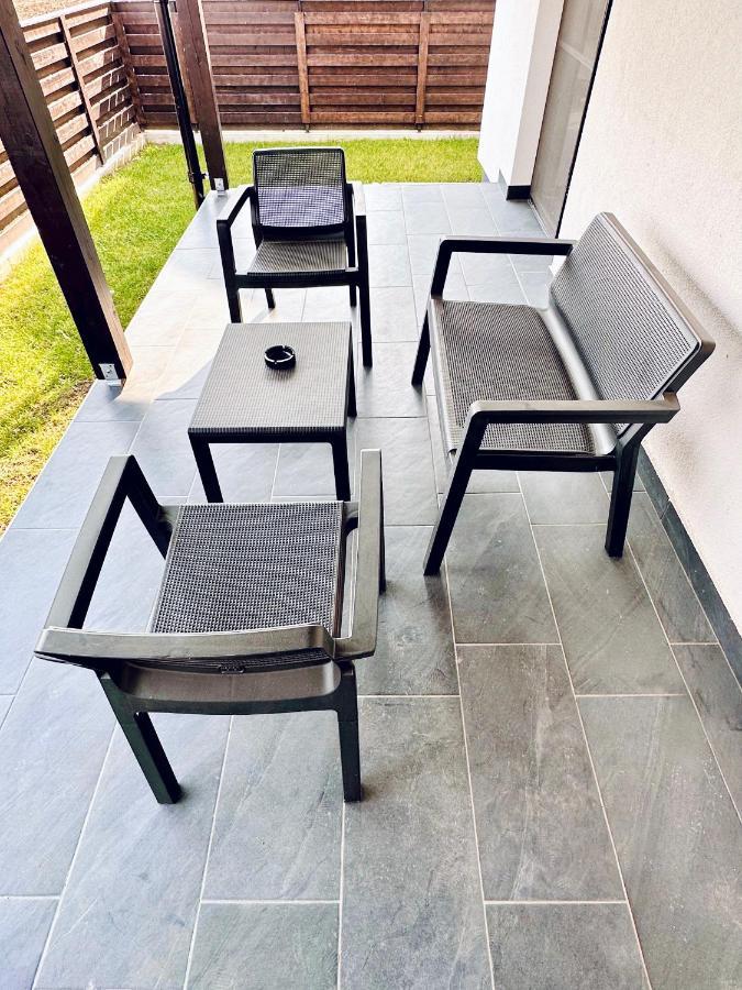 Express Estates Apartment Lisaura Bagian luar foto
